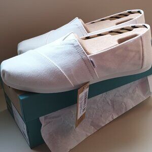 Toms White Alpargata Size 7.5